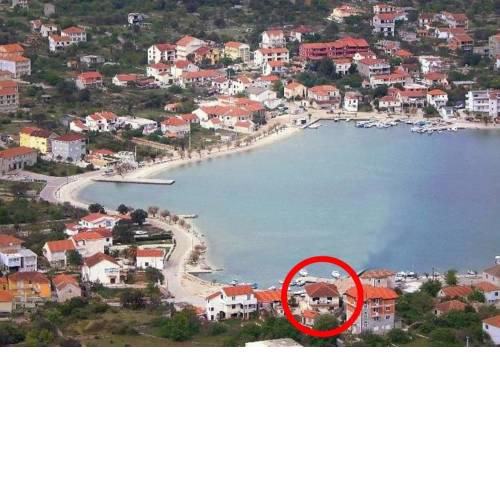 Apartments by the sea Vinisce, Trogir - 16860