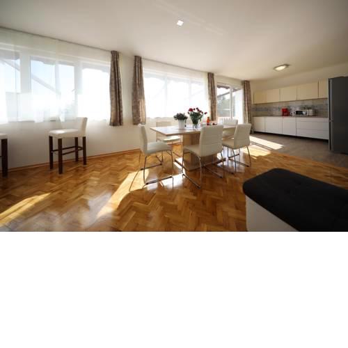 Apartments Como
