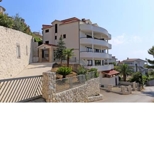 Apartments Crozy