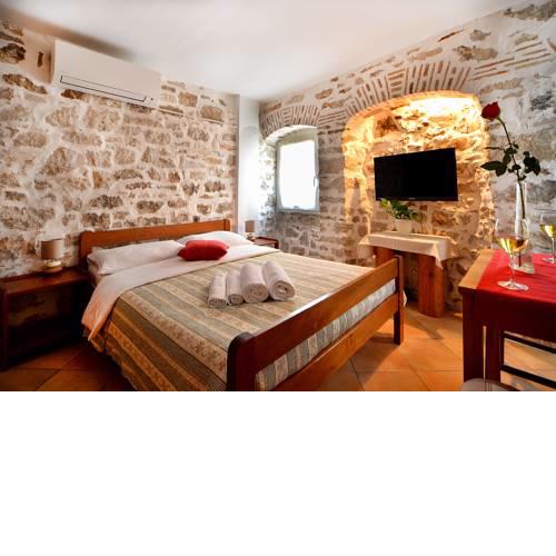 Old Town Vrsar, apartments Danica & Zoran