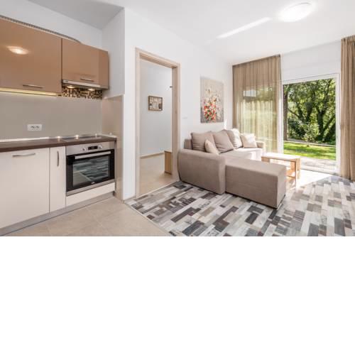 Apartments Danijela & Love Nest