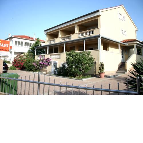 Apartments Dekanić Krk