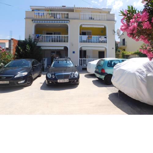 Apartments Devcic