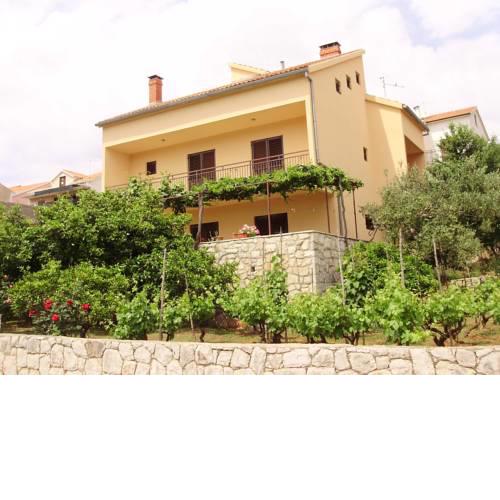 Apartments Dragan
