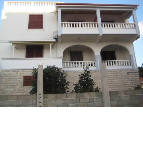Apartments Dragi