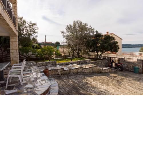 Apartments Duje - Okrug Gornji - Trogir