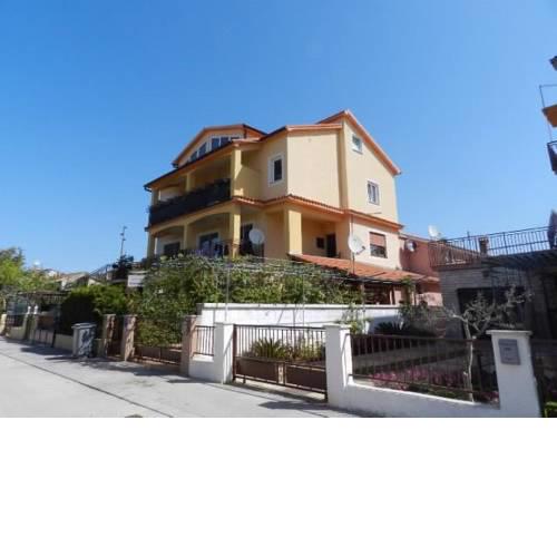 Apartments Đurđica