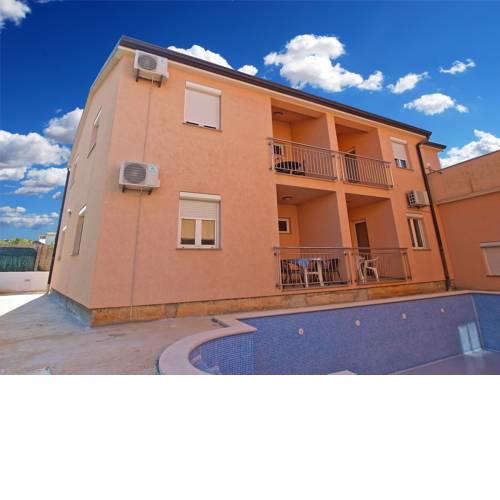 Apartments Edin 1359