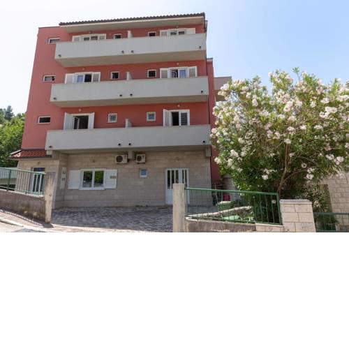 Apartments Elena