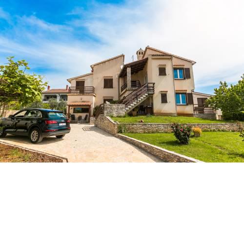 Apartments Elvira