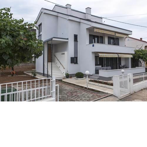 Apartments Emil