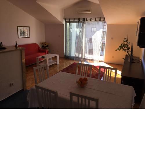 Apartments Frane Podstrana