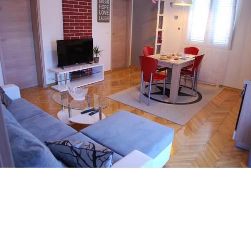 Apartments Fresti