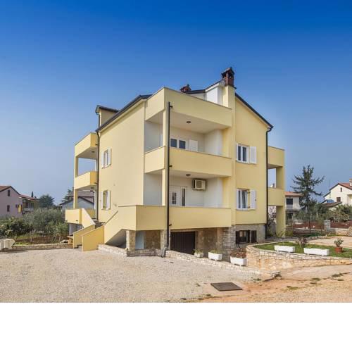 Apartments Goltes