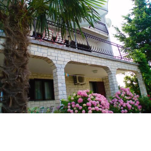 Apartments Gorana