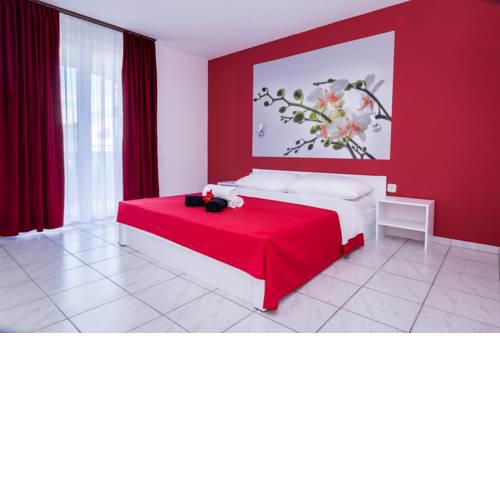 Apartments Ilak