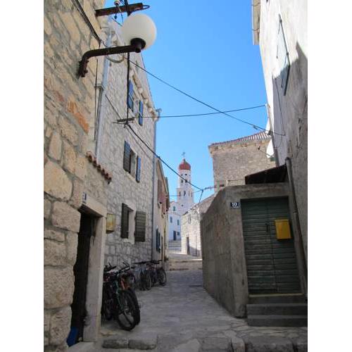 Apartments in Betina 6755