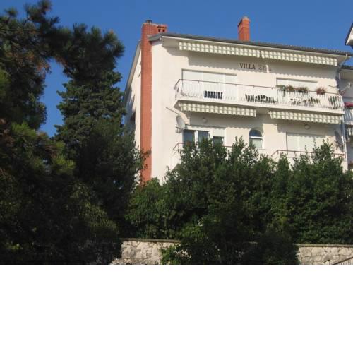 Apartments in Crikvenica 5385
