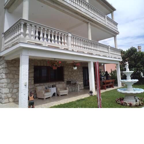Apartments in Crikvenica 5668