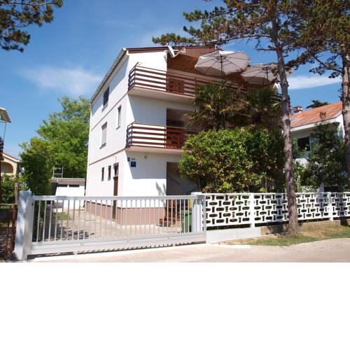 Apartments in Sabunike/Zadar Riviera 7812