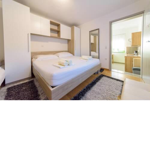 Apartments in Starigrad-Paklenica 36667