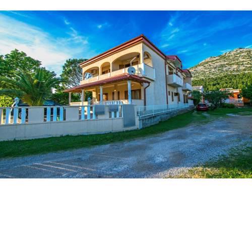 Apartments in Starigrad-Paklenica 6882