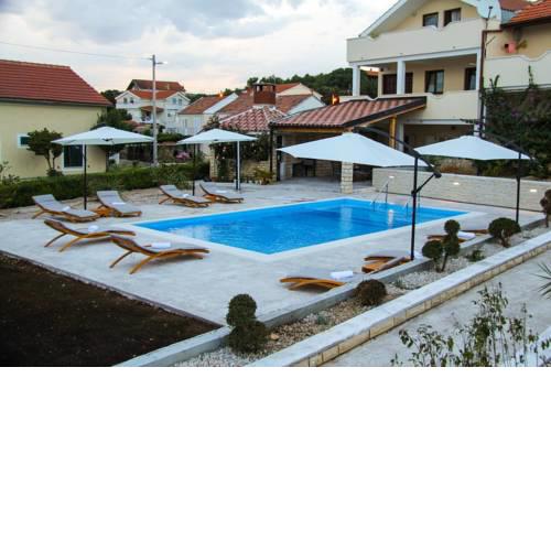 Apartments in Sv. Filip i Jakov 36764