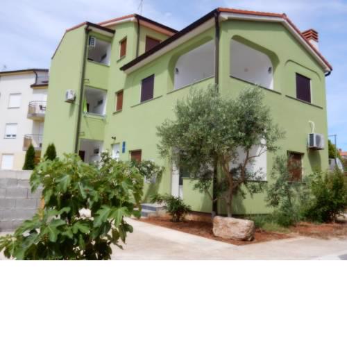 Apartments Ina