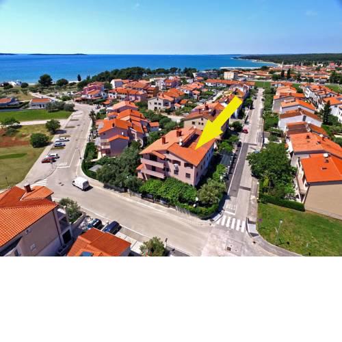 Apartments Irena 1310