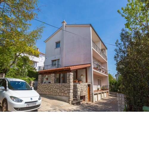 Apartments IVA