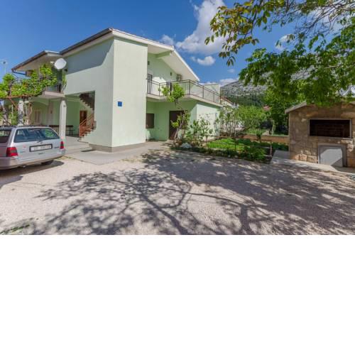 Apartments Sklopina