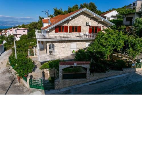 Apartments Jakov
