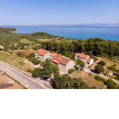 Apartments Jakov
