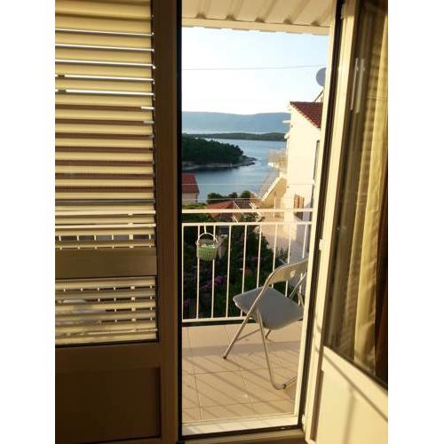 Apartments Jelsa