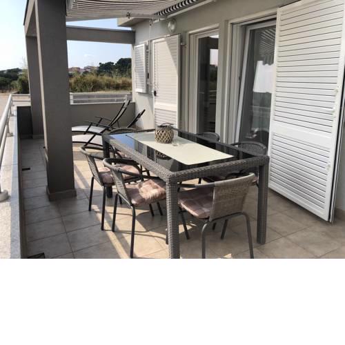 Apartments Jola