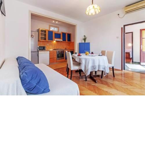 Apartments Josip