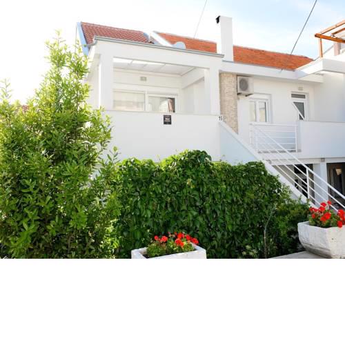Apartments Juraj