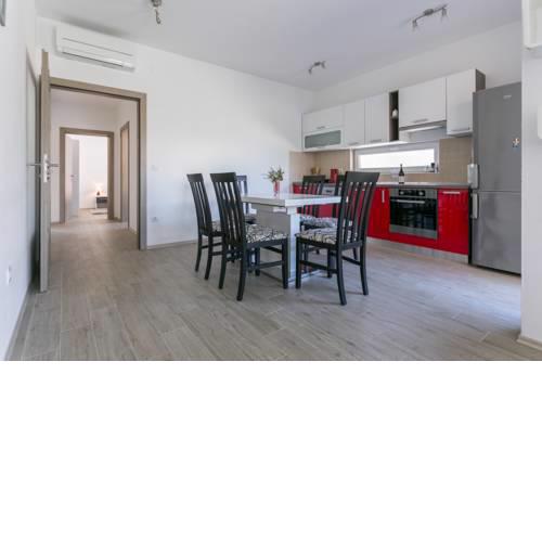 Apartments Larus