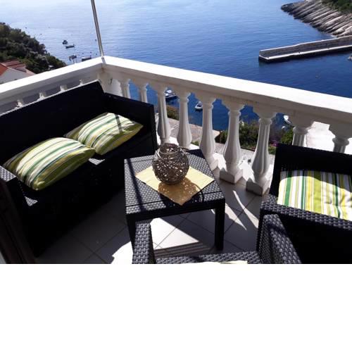 Apartments Laus