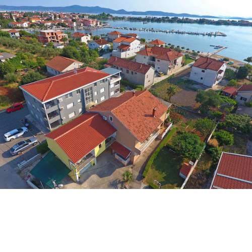 Apartments Lena