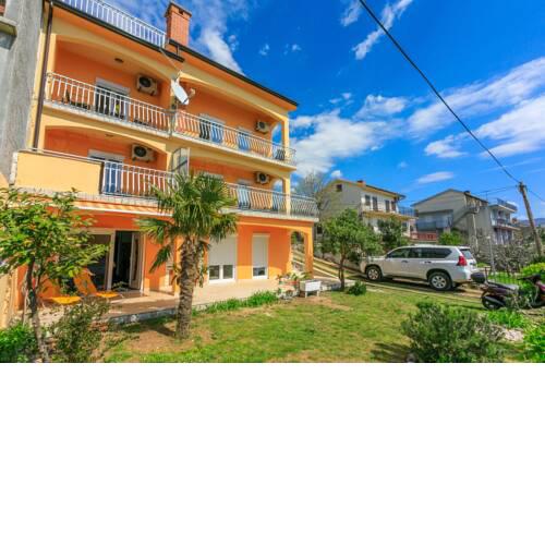 Apartments Leoalemar