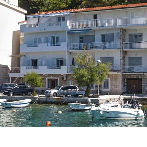 Apartments Ljiljana