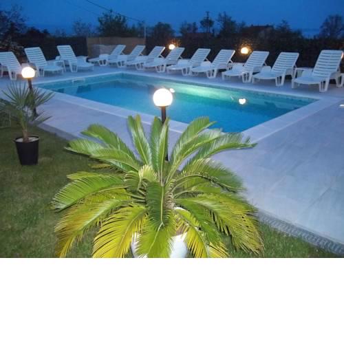 Apartments Ljubas