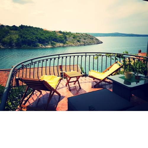 Apartments Mali Dvor Novigrad