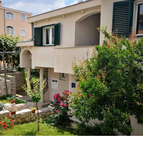 Apartments Mandi