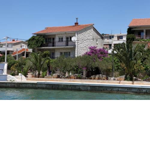Apartments Mar