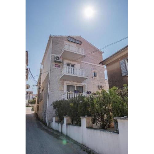 Apartments Mare - near city center