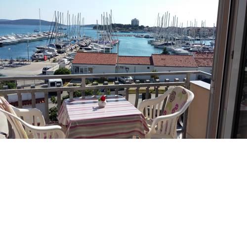 Apartments Marina View