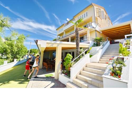 Apartments Marina