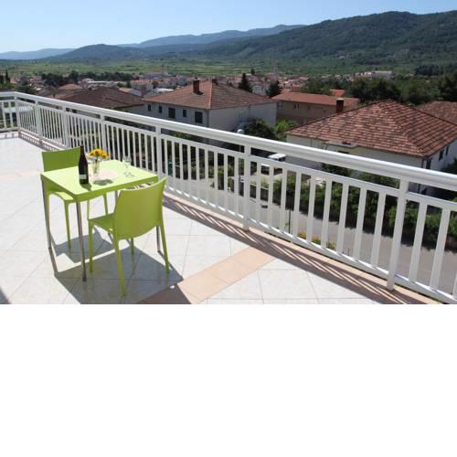Apartments Marinko